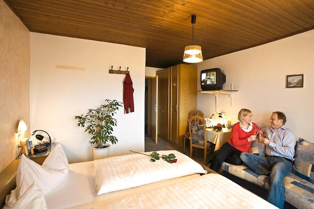 Landhotel Weingarten Haibach  Extérieur photo